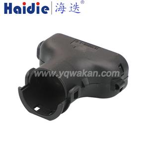 back shell 1670866-1  WJ072