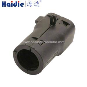 Back shell 1028-011-0605