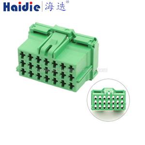 Auto connector 4-968975-1