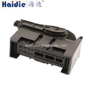 Auto connector 1-1594481-1
