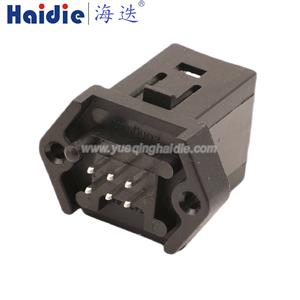 Auto connector 953363-1