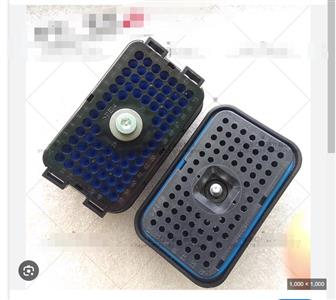 Auto connector 147-1446