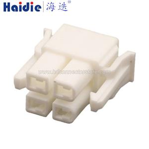 Auto connector MG610228/MG610228T-004