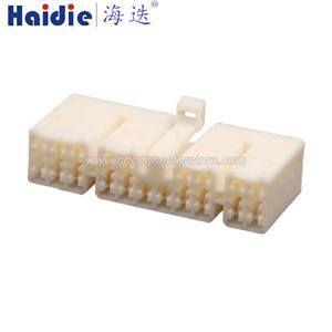 Auto connector MG610808