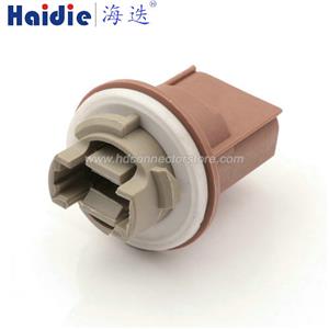 Lamp holder plug 2U5Z-13411-SA