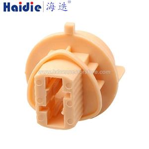 Lamp holder plug HDL-272