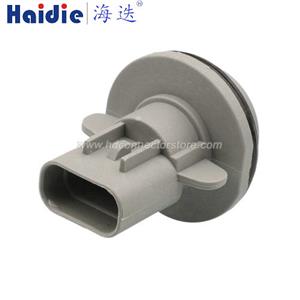 Lamp holder plug HDL-334