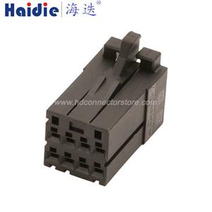 Auto connector 1-1318119-4