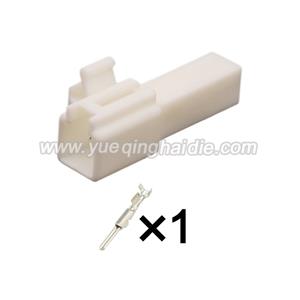 Auto connector 7282-1012/MG641199