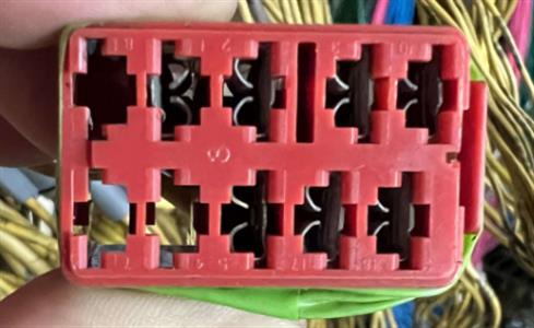 Auto connector HD108-3.5-21