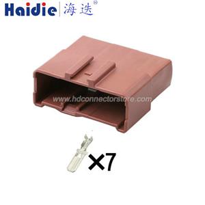 Auto Connector 6098-0212