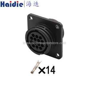 auto connector with terminal 206043-1