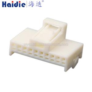Auto connector 1452349-1