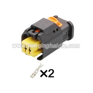 Auto connector 1801175-4/1-1801175-4