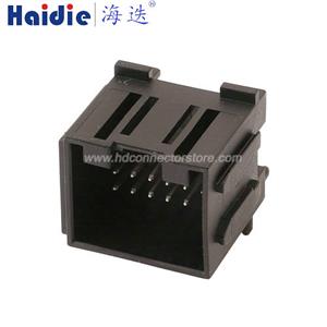 Auto connector  2322610-1