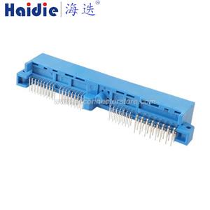 Auto connector  174836-5