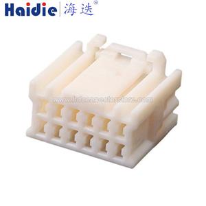 Auto connector MG655828