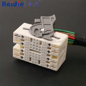 Auto connector  2188497-1