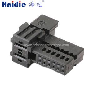Auto connector  9329882