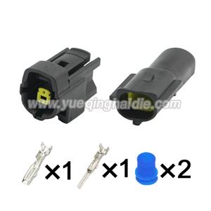 Male Femaled  Auto connector 174877-2