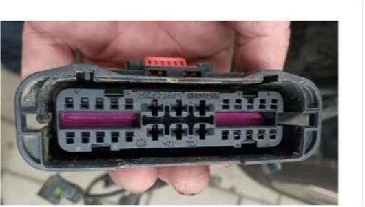auto connector 35404233 HD261A-1.5-3.5-21