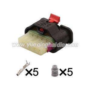5 Pin connector with terminal 2-2236898-5/2-1718806-1