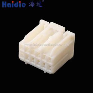 Auto connector 1456599-1