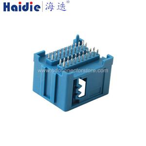 Auto connector 953118-4/0-953118-4