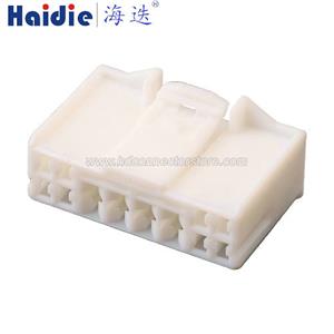 Auto connector 936372-1