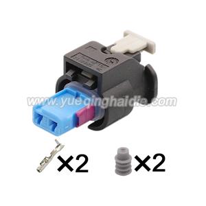 Auto connector 3-1718643-1