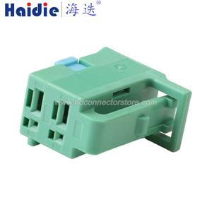 Auto connector 6098-2829