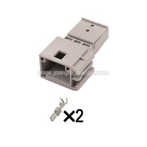 Auto connector 4-1718353-2