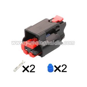 Auto connector 1-1438608-5