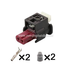 Auto connector 1617207-03