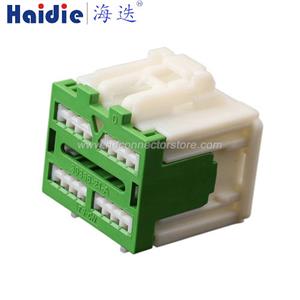 Auto connector 33268473