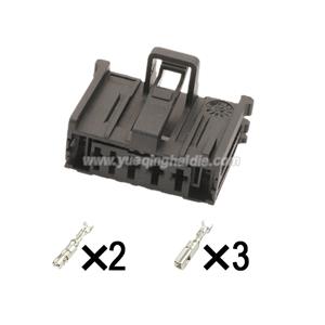 Auto connector ETE5947/1051860