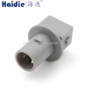 Lamp holder plug F8RZ13K371AA