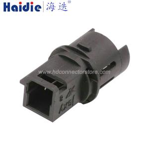 Lamp holder plug HDL-444