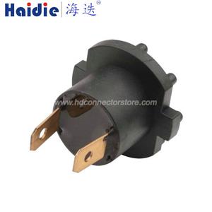 Lamp holder plug B28V510A3A/B28V-51-0A3A