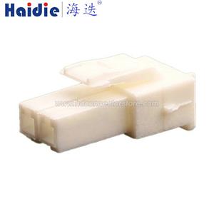 Auto connector 177898-1