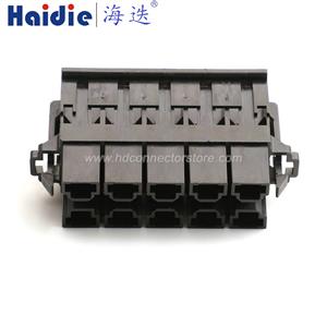 Auto connector 439141103