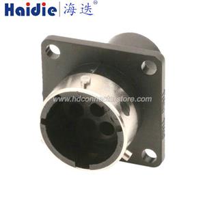 Auto connector UTG0128PN