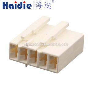Auto connector 4-1241965-5