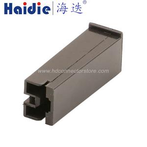 Auto connector 7-172076-2