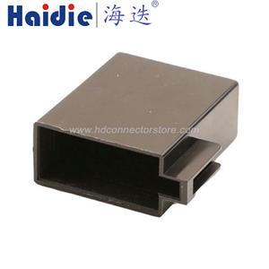 Auto connector 106455-4 Black
