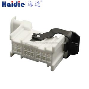 Auto connector 1903030-3