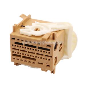 auto connector  6C0937702/2112666-2