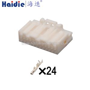auto connector  MG655758