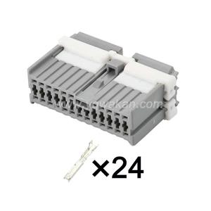 auto connector  MG653033-4