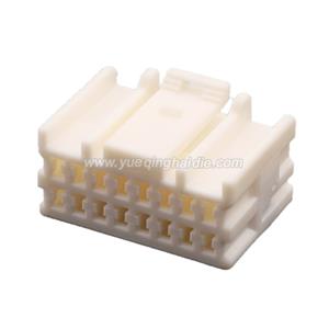 auto connector MG655623